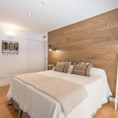Chezmoihomes Plaza Nueva Luxury *
